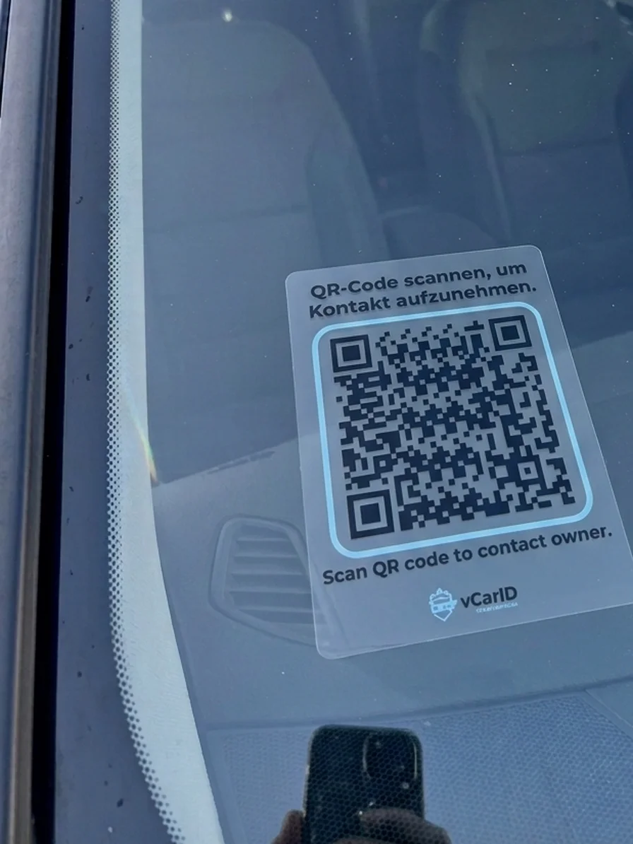 vCarID Karte sichtbar im Fahrzeug platzieren